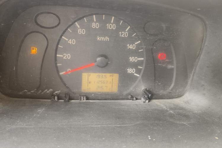 Used Wuling Zhiguang 2010 1.0L New Version Practical Short-Body L2Y Instrument Cluster