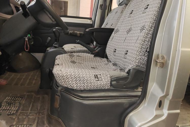 Used Wuling Zhiguang 2010 1.0L Liye Edition Left Front Seat