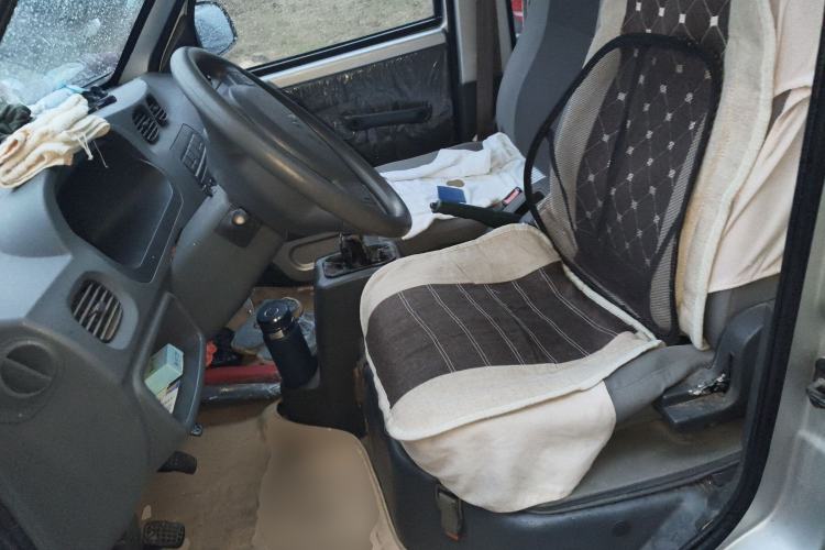 Used Wuling Zhiguang 2010 1.0L New Version Practical Short-Body L2Y Left Front Seat