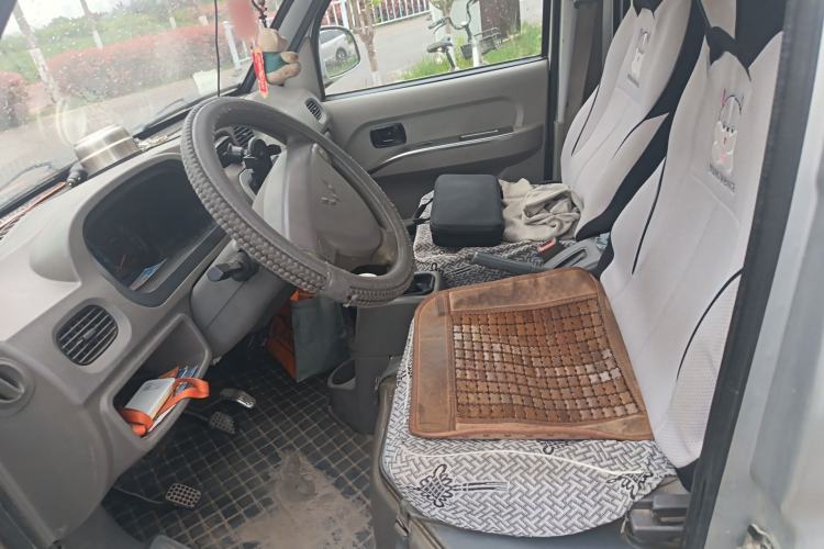 Used Wuling Zhiguang 2010 1.1L New Standard Version I Long Body LXA Left Front Seat