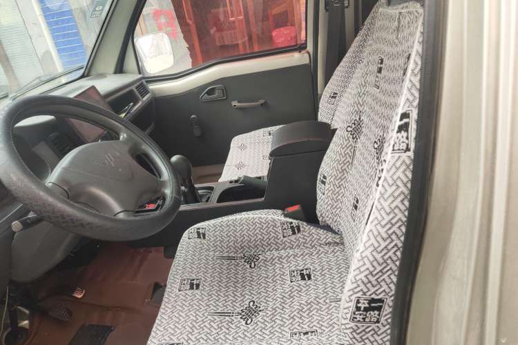 Used Wuling Zhiguang 2010 1.0L Liye Edition Left Front Seat