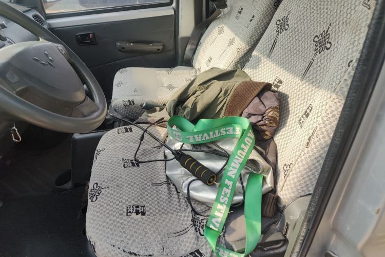 Used Wuling Zhiguang 2010 1.0L New Version Practical Short-Body L2Y Left Front Seat