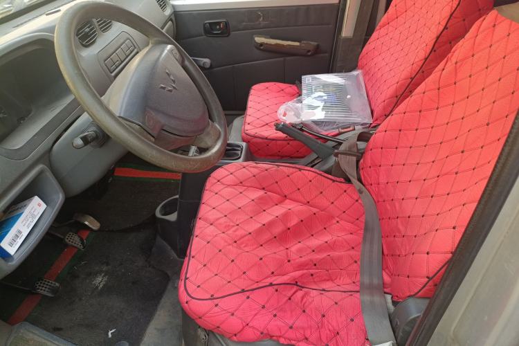 Used Wuling Zhiguang 2010 1.0L New Version Liye Style with Shorter Body Left Front Seat