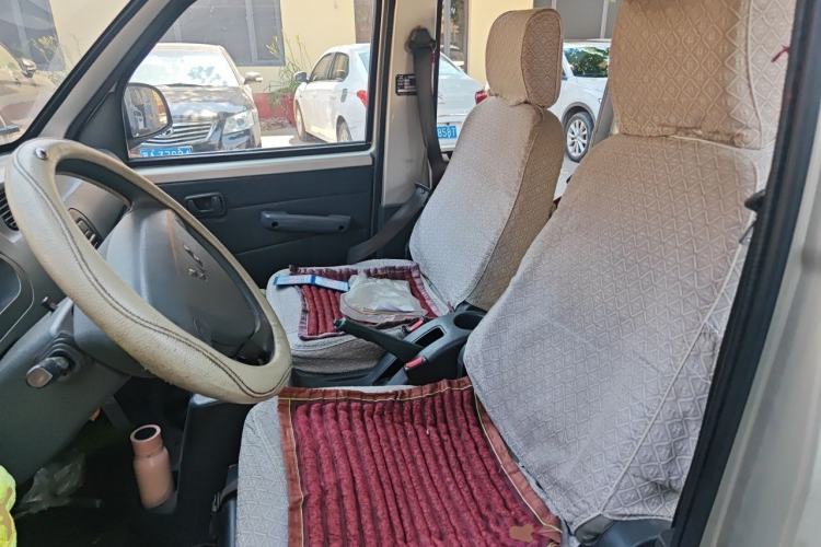 Used Wuling Zhiguang 2010 1.0L New Version Practical Short-Body L2Y Left Front Seat