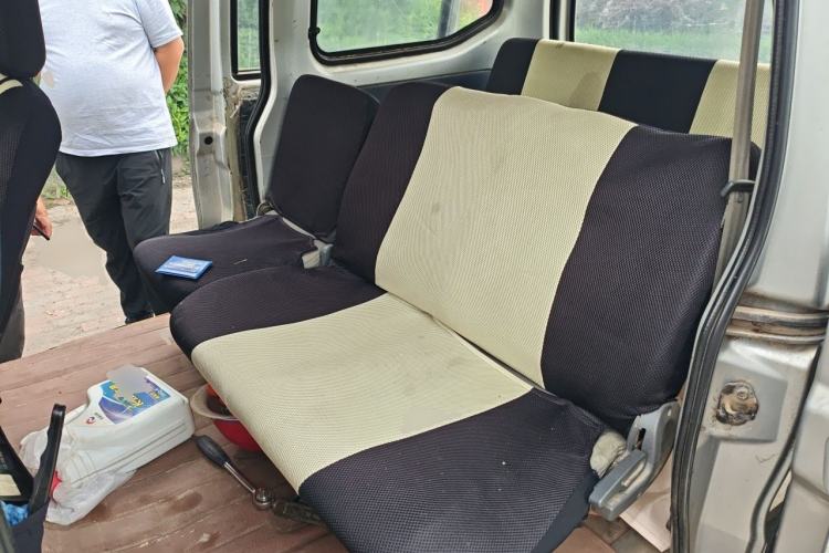 Used Wuling Zhiguang 2010 1.0L New Version Liye Style with Shorter Body Left Rear Seat