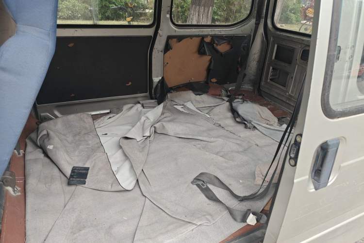 Used Wuling Zhiguang 2010 1.0L Liye Edition Left Rear Seat