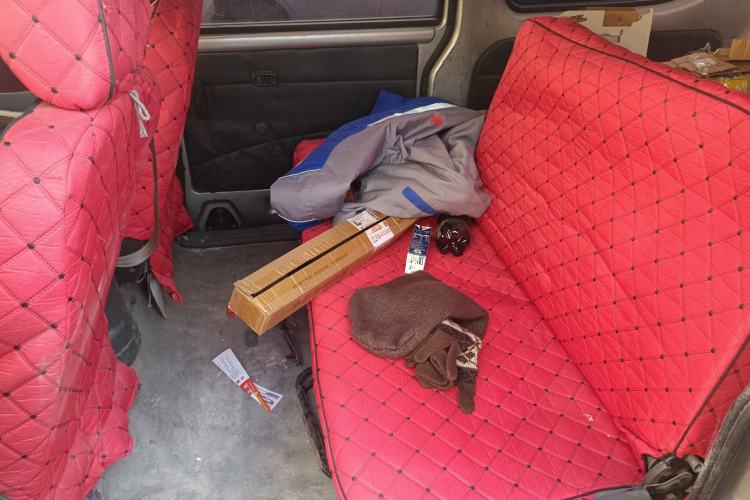 Used Wuling Zhiguang 2010 1.0L New Version Liye Style with Shorter Body Left Rear Seat