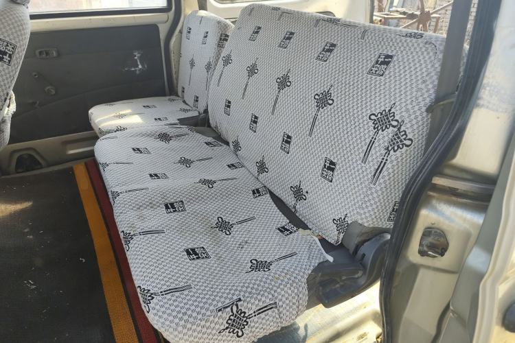 Used Wuling Zhiguang 2010 1.0L New Edition Practical Version with Extended Body L2Y Left Rear Seat