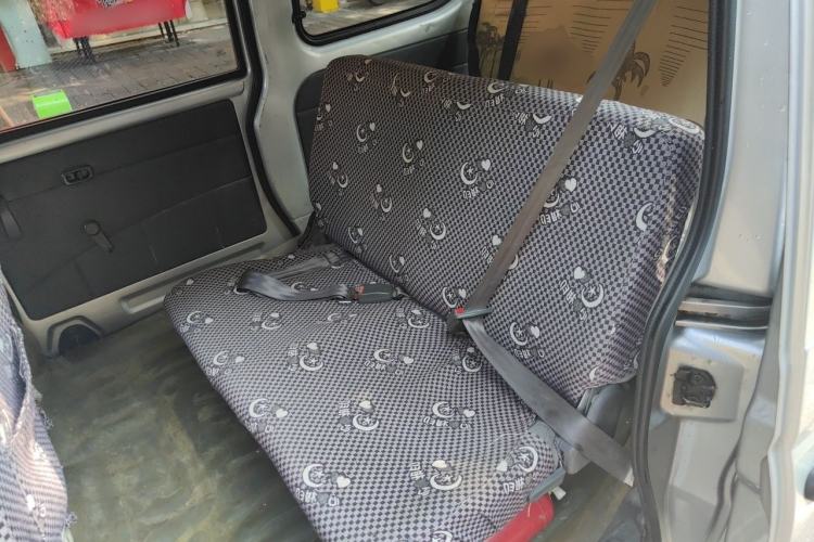 Used Wuling Zhiguang 2010 1.0L New Version Liye Style with Shorter Body Left Rear Seat