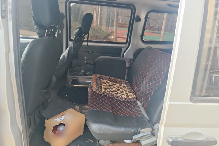Used Wuling Zhiguang 2010 1.0L New Version Practical Edition with Short Body Left Rear Seat