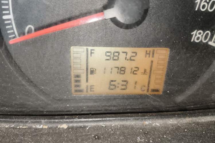 Used Wuling Zhiguang 2010 1.0L Liye Edition Odometer Close Up