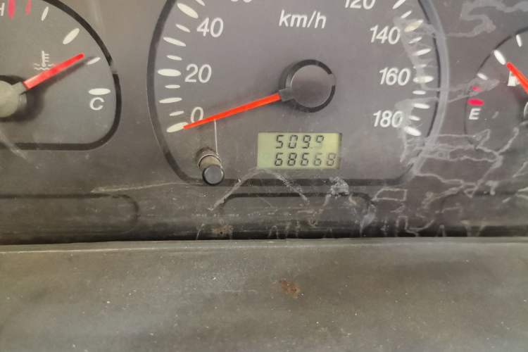 Used Wuling Zhiguang 2010 1.0L Liye Edition Odometer Close Up
