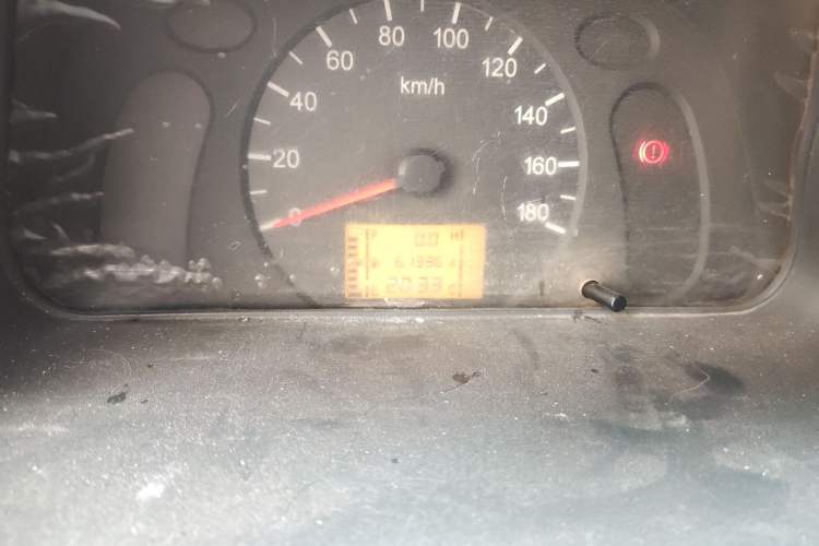 Used Wuling Zhiguang 2010 1.0L Liye Edition Odometer Close Up