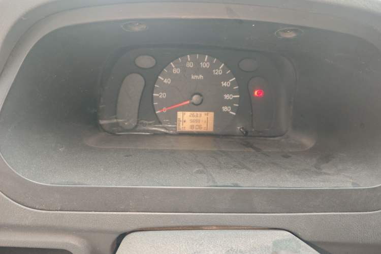 Used Wuling Zhiguang 2010 1.0L New Version Liye Style with Shorter Body Odometer Close Up