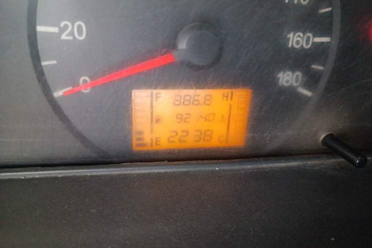 Used Wuling Zhiguang 2010 1.0L Base Version Odometer Close Up