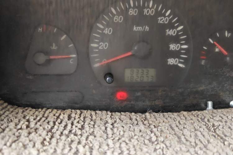Used Wuling Zhiguang 2010 1.0L Liye Edition Odometer Close Up