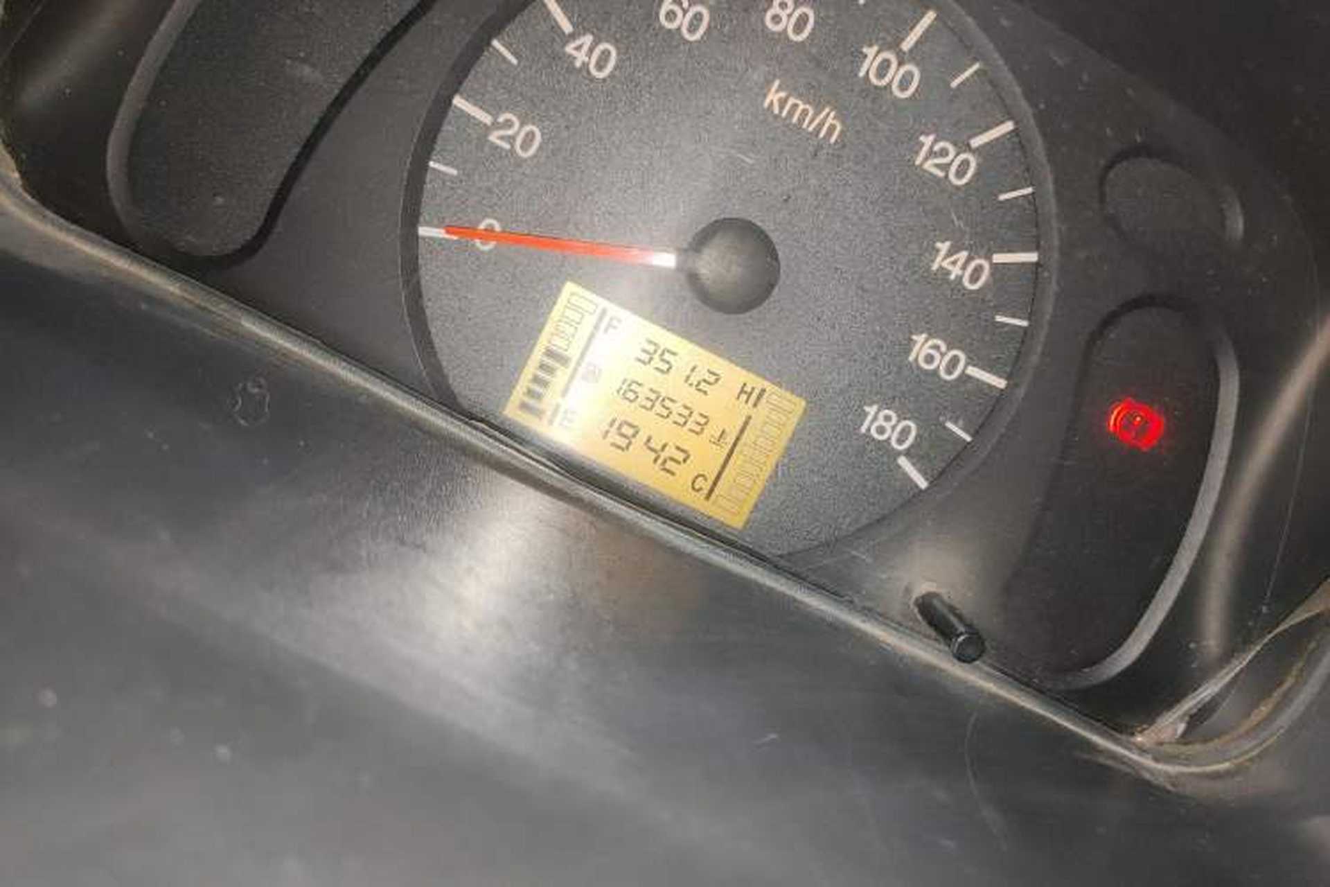 Used Wuling Zhiguang 2010 1.0L Liye Edition Odometer Close Up