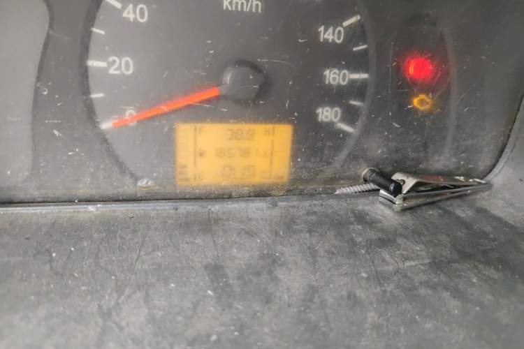 Used Wuling Zhiguang 2010 1.0L Base Version Odometer Close Up