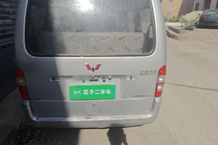 Used Wuling Zhiguang 2010 1.0L New Version Practical Short-Body L2Y Rear