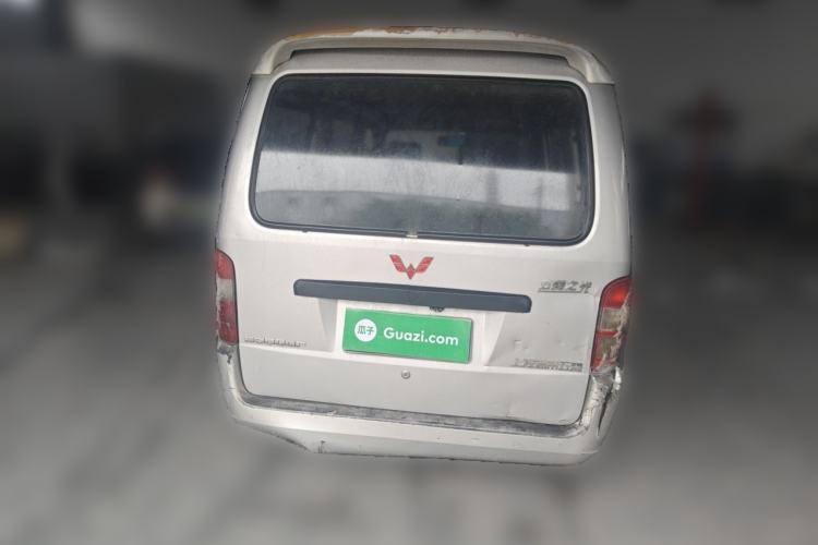 Used Wuling Zhiguang 2010 1.0L New Version Practical Short-Body L2Y Rear