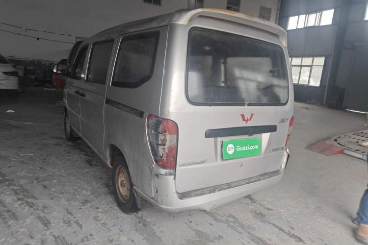 Used Wuling Zhiguang 2010 1.0L New Version Practical Short-Body L2Y Rear Left 45 Deg