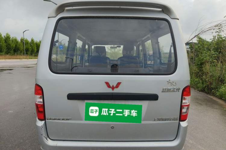Used Wuling Zhiguang 2010 1.0L New Version Practical Short-Body L2Y Rear