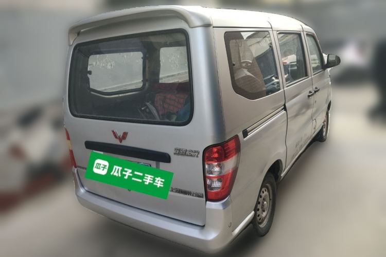 Used Wuling Zhiguang 2010 1.0L New Version Practical Short-Body L2Y Rear Right 45 Deg