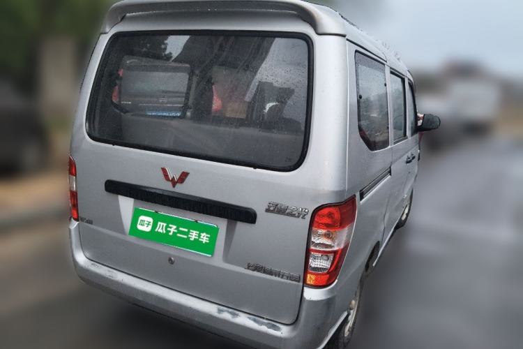 Used Wuling Zhiguang 2010 1.0L New Version Practical Short-Body L2Y Rear Right 45 Deg