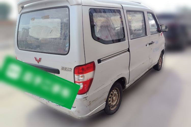 Used Wuling Zhiguang 2010 1.0L New Version Practical Short-Body L2Y Rear Right 45 Deg
