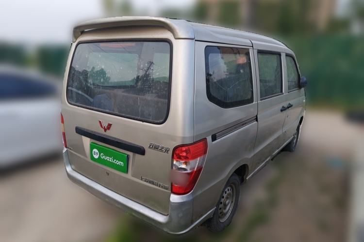 Used Wuling Zhiguang 2010 1.0L New Version Practical Short-Body L2Y Rear Right 45 Deg