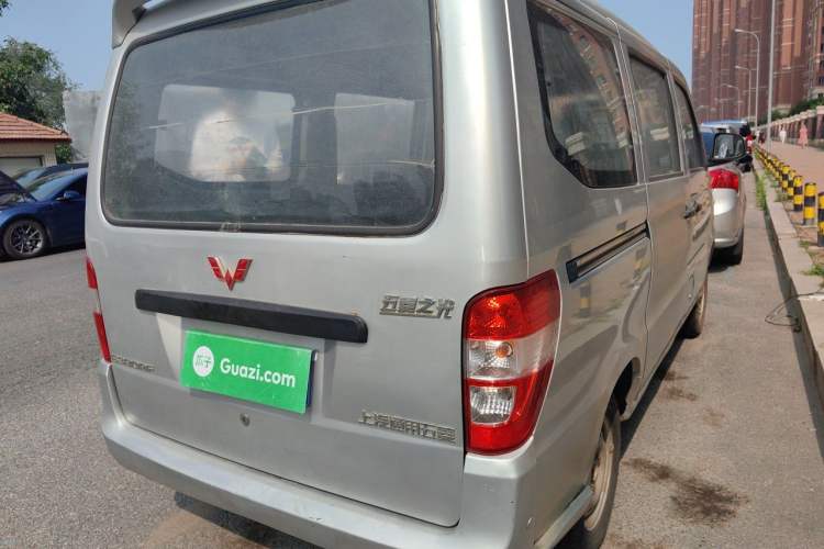 Used Wuling Zhiguang 2010 1.1L New Edition Practical Short-Body LXA Rear Right 45 Deg