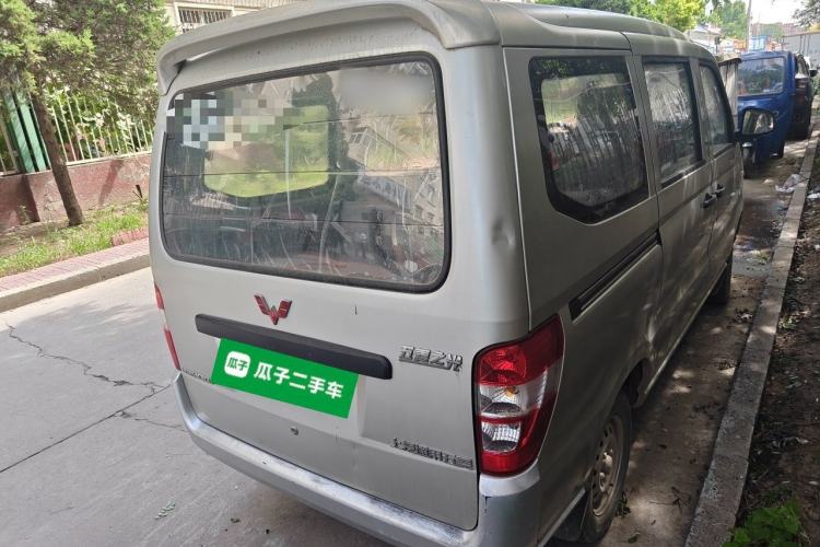 Used Wuling Zhiguang 2010 1.0L New Version Practical Short-Body L2Y Rear Right 45 Deg