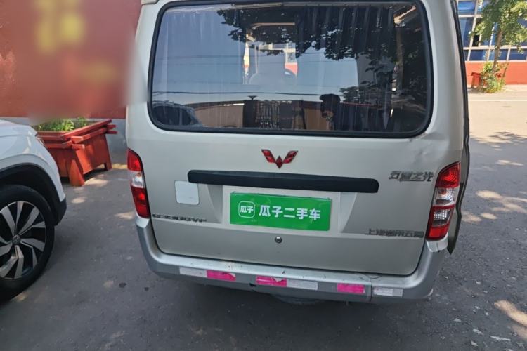 Used Wuling Zhiguang 2010 1.0L New Version Practical Short-Body L2Y Rear