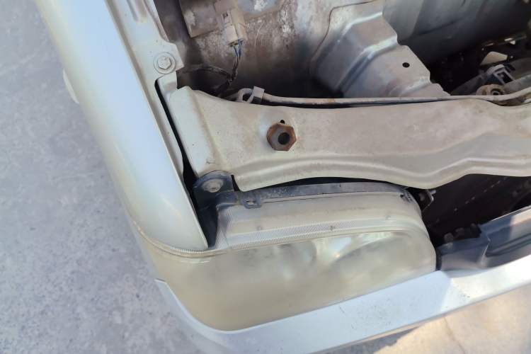 Used Wuling Zhiguang 2010 1.0L Liye Edition Right Front Headlight