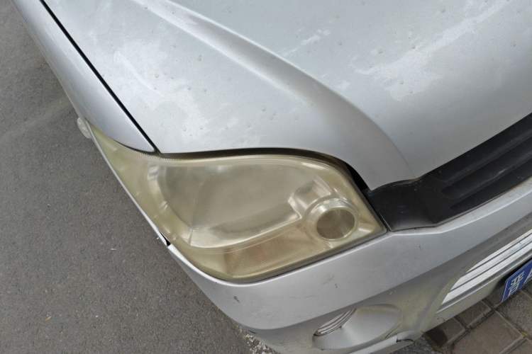Used Wuling Zhiguang 2010 1.0L New Version Practical Short-Body L2Y Right Front Headlight