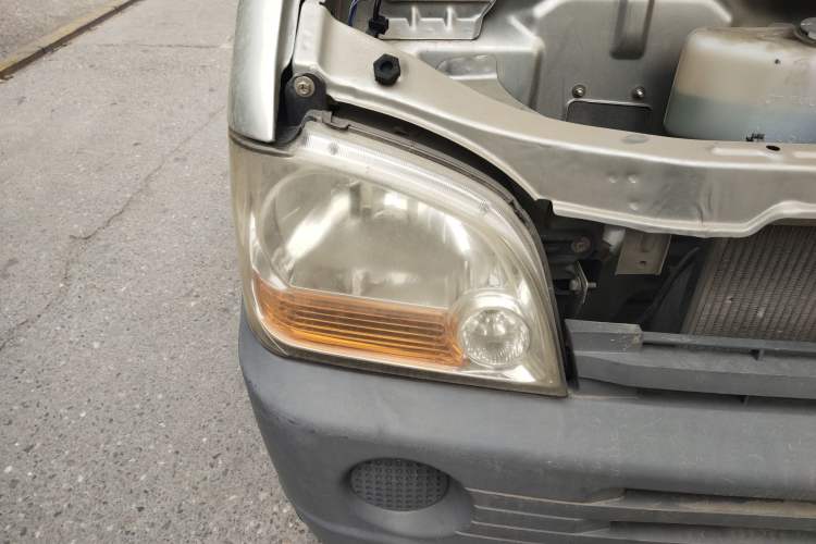 Used Wuling Zhiguang 2010 1.0L Liye Edition Right Front Headlight