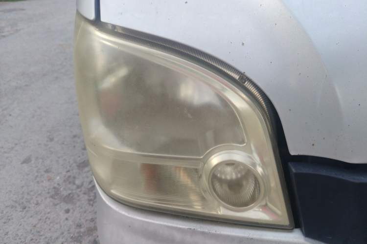 Used Wuling Zhiguang 2010 1.0L New Edition Practical Version with Extended Body L2Y Right Front Headlight