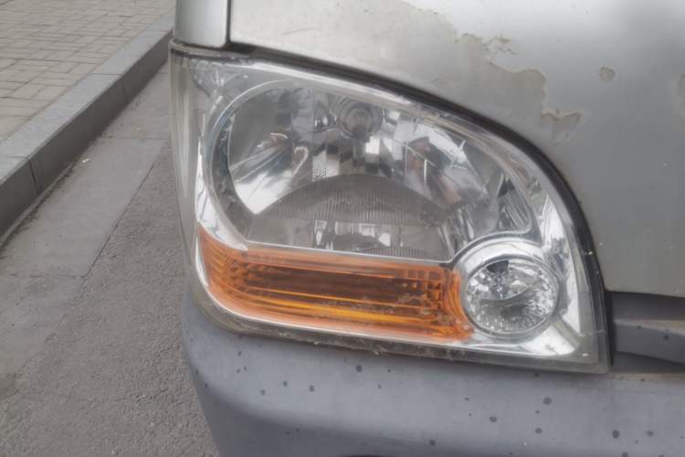 Used Wuling Zhiguang 2010 1.0L Liye Edition Right Front Headlight