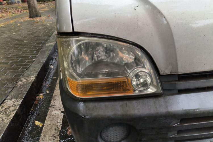 Used Wuling Zhiguang 2010 1.0L Liye Edition Right Front Headlight