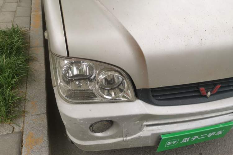 Used Wuling Zhiguang 2010 1.0L Liye Edition Right Front Headlight