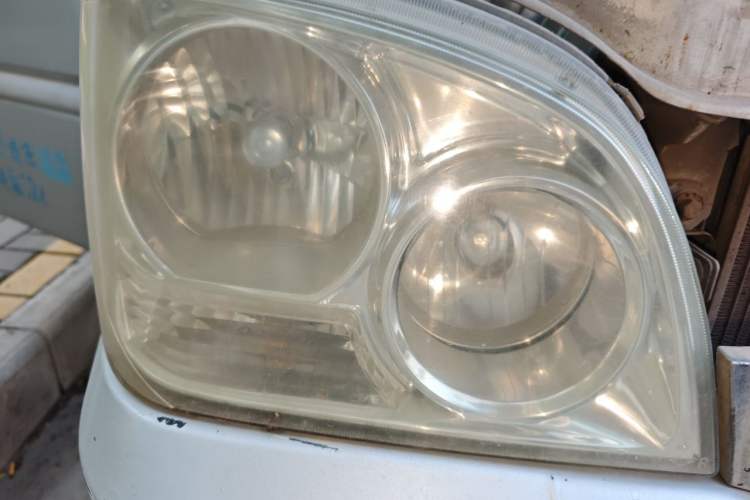 Used Wuling Zhiguang 2010 1.0L Base Version Right Front Headlight