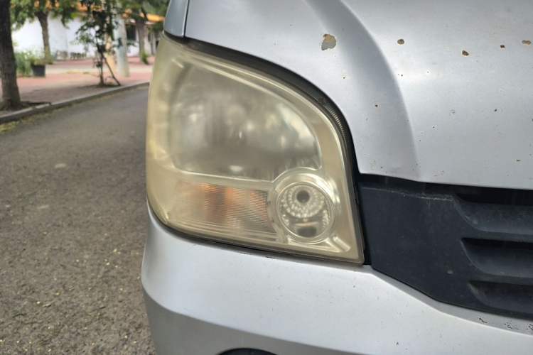 Used Wuling Zhiguang 2010 1.0L New Version Practical Short-Body L2Y Right Front Headlight