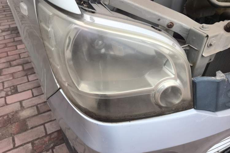 Used Wuling Zhiguang 2010 1.0L New Version Practical Short-Body L2Y Right Front Headlight