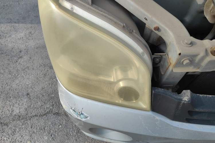 Used Wuling Zhiguang 2010 1.0L New Version Practical Edition with Short Body Right Front Headlight