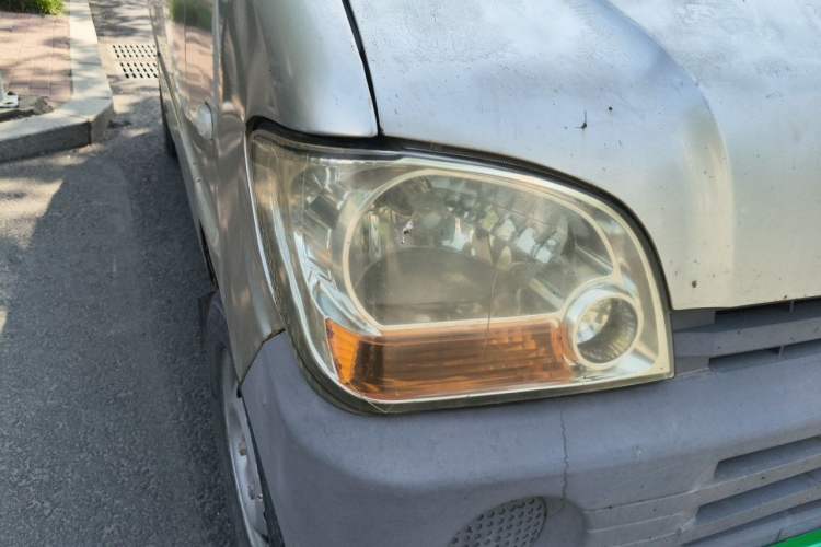 Used Wuling Zhiguang 2010 1.0L Liye Edition Right Front Headlight