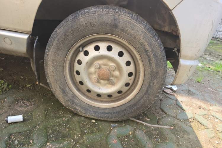 Used Wuling Zhiguang 2010 1.0L Base Version Right Front Wheel Hub