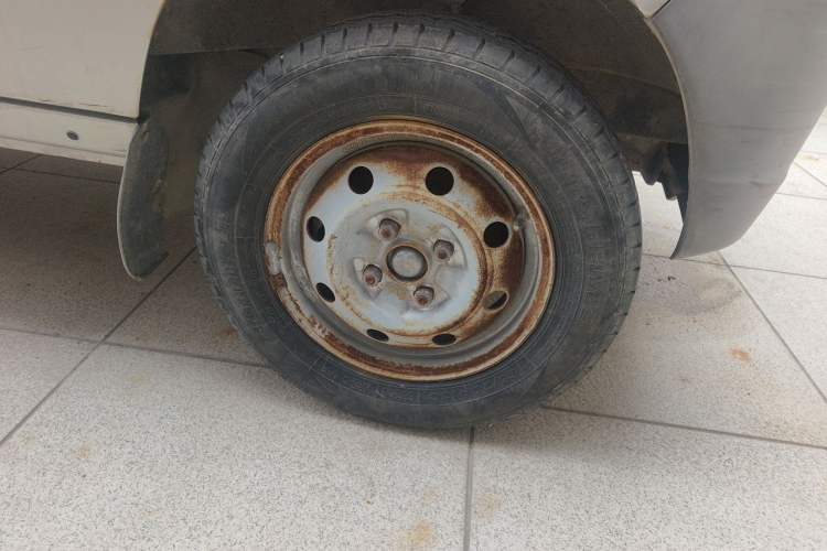 Used Wuling Zhiguang 2010 1.0L Base Version Right Front Wheel Hub