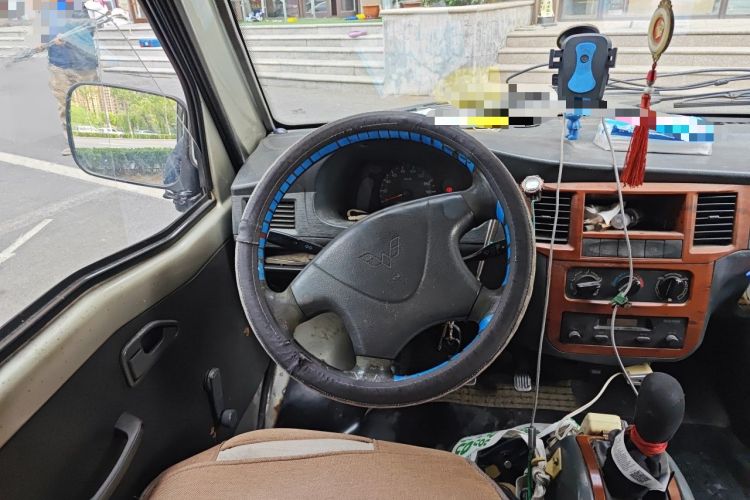 Used Wuling Zhiguang 2010 1.0L New Version Practical Edition with Short Body Steering Wheel