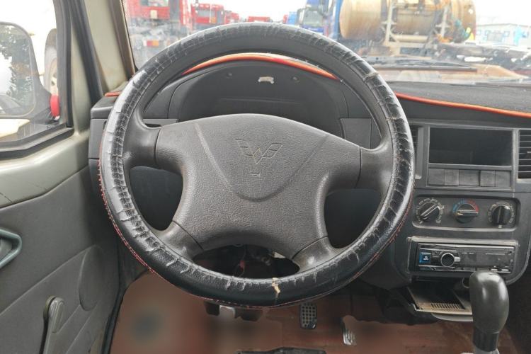 Used Wuling Zhiguang 2010 1.0L Liye Edition Steering Wheel