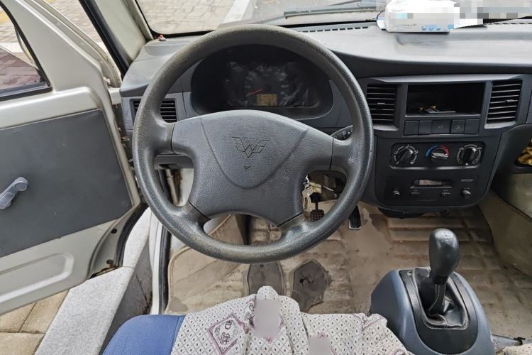 Used Wuling Zhiguang 2010 1.0L Liye Edition Steering Wheel